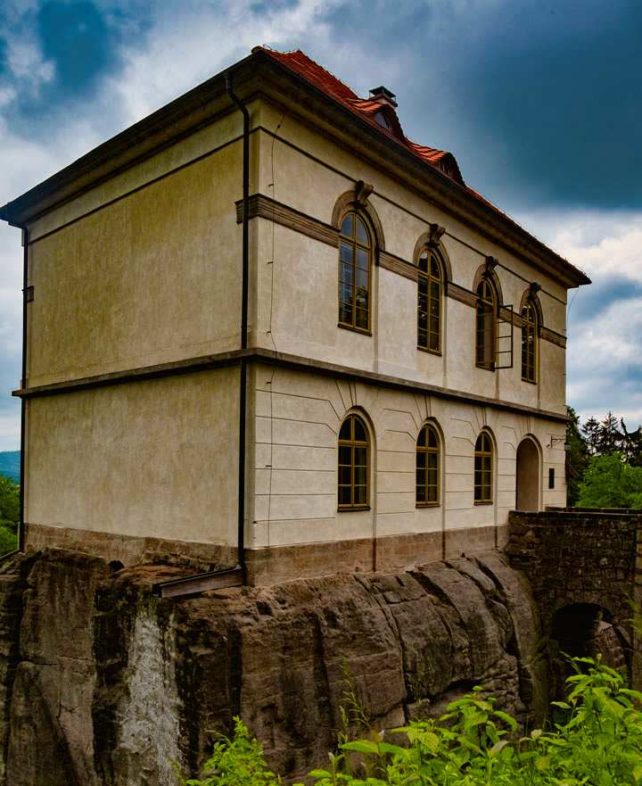Ausflugsziele im Böhmischen Paradies » Burg Valdštejn und Stadt Turnov