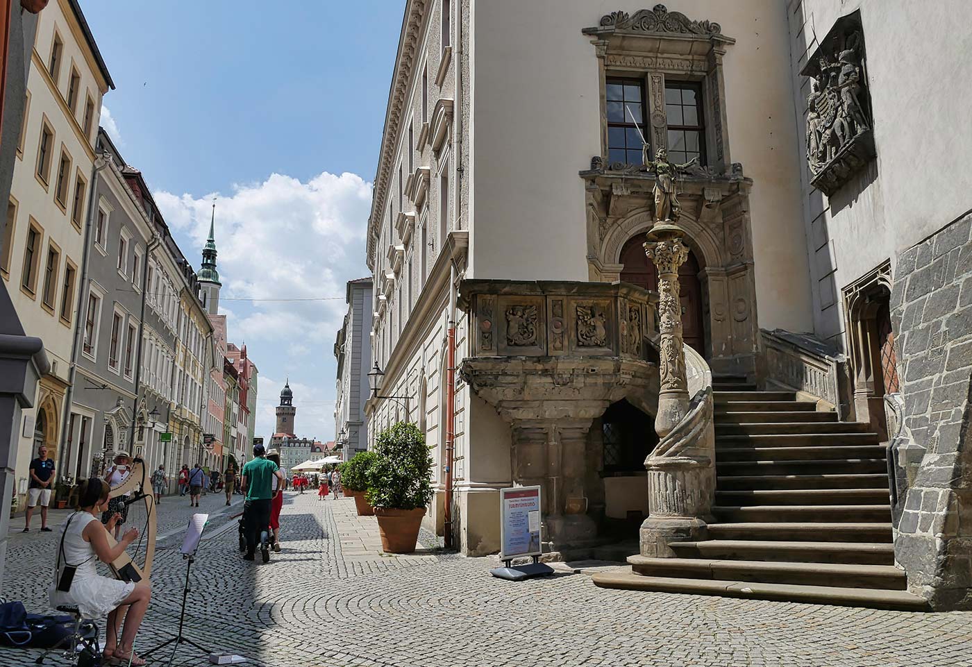Die Görlitzer Justitia und die Rathaustreppe