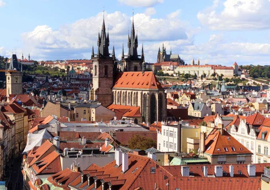 Richtig bezahlen in Prag Welche Währung und wie wechselt man Geld? • Ostsachsen.de