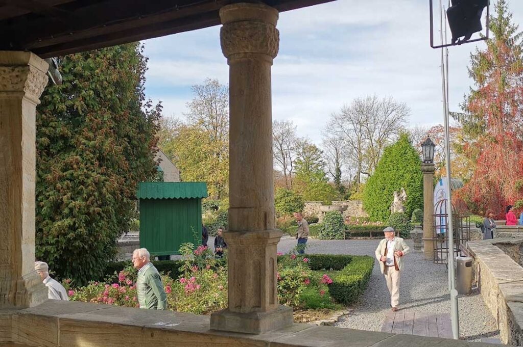 Schlossgarten Burg Tschocha Polen, Burg Tschocha