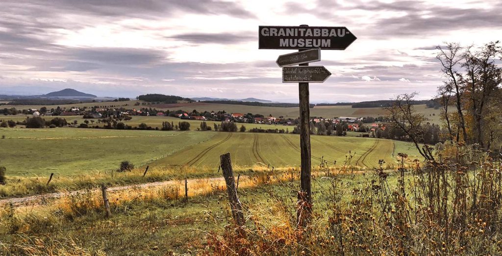 Wandern zum Granitabbaumuseum Wandern zum Granitabbaumuseum