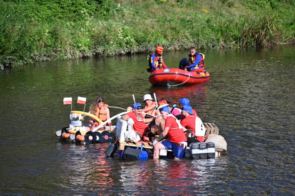 Waschtrog Regatta in Goerlitz 1 Waschtrog Regatta in Goerlitz 1