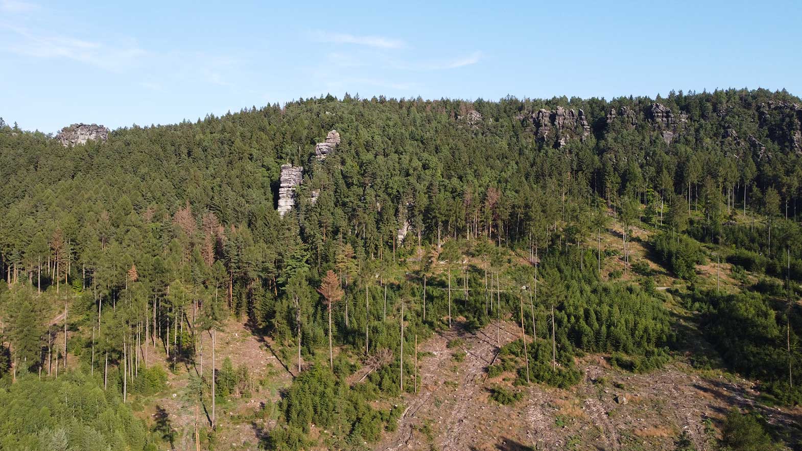Scharfenstein im Zittauer Gebirge – Aussicht & Wanderziel