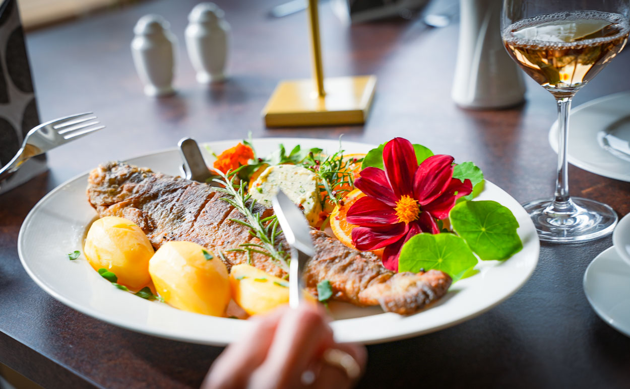 restaurant duroc fisch 07684 restaurant duroc fisch 07684